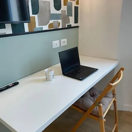 Casa Meris Fox - Bolognina بولونيا